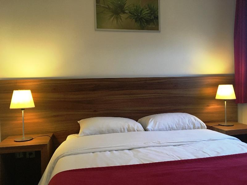 Appart'Hotel Victoria Garden Pau Ngoại thất bức ảnh